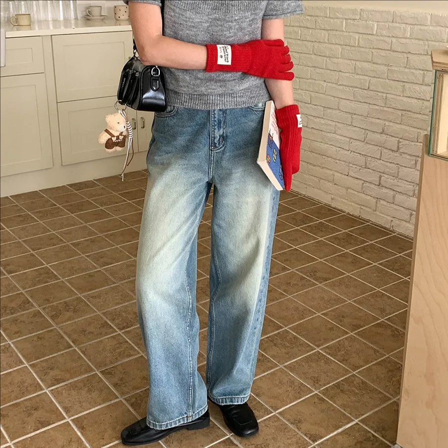 Женские прямые джинсы с высокой талией, повседневные винтажные джинсовые брюки, весенняя коллекция
Женские прямые джинсы с высокой талией, повседневные винтажные джинсовые брюки, весенняя коллекция