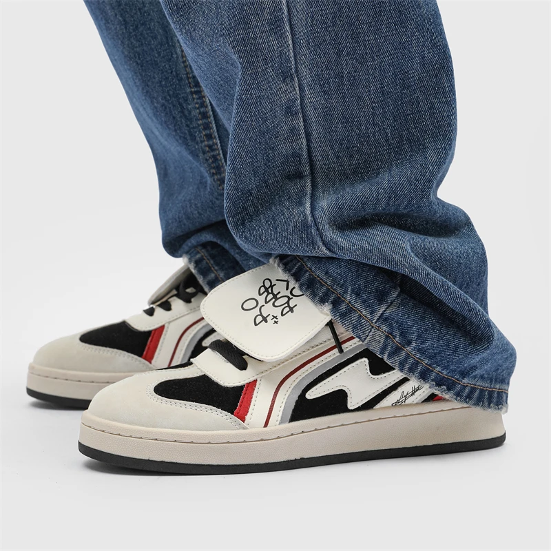 Niche fashion brand classic low-top German training shoes retro fashion casual non-slip sneakers four seasons couple shoes
Niche fashion brand classic low-top German training shoes retro fashion casual non-slip sneakers four seasons couple shoes