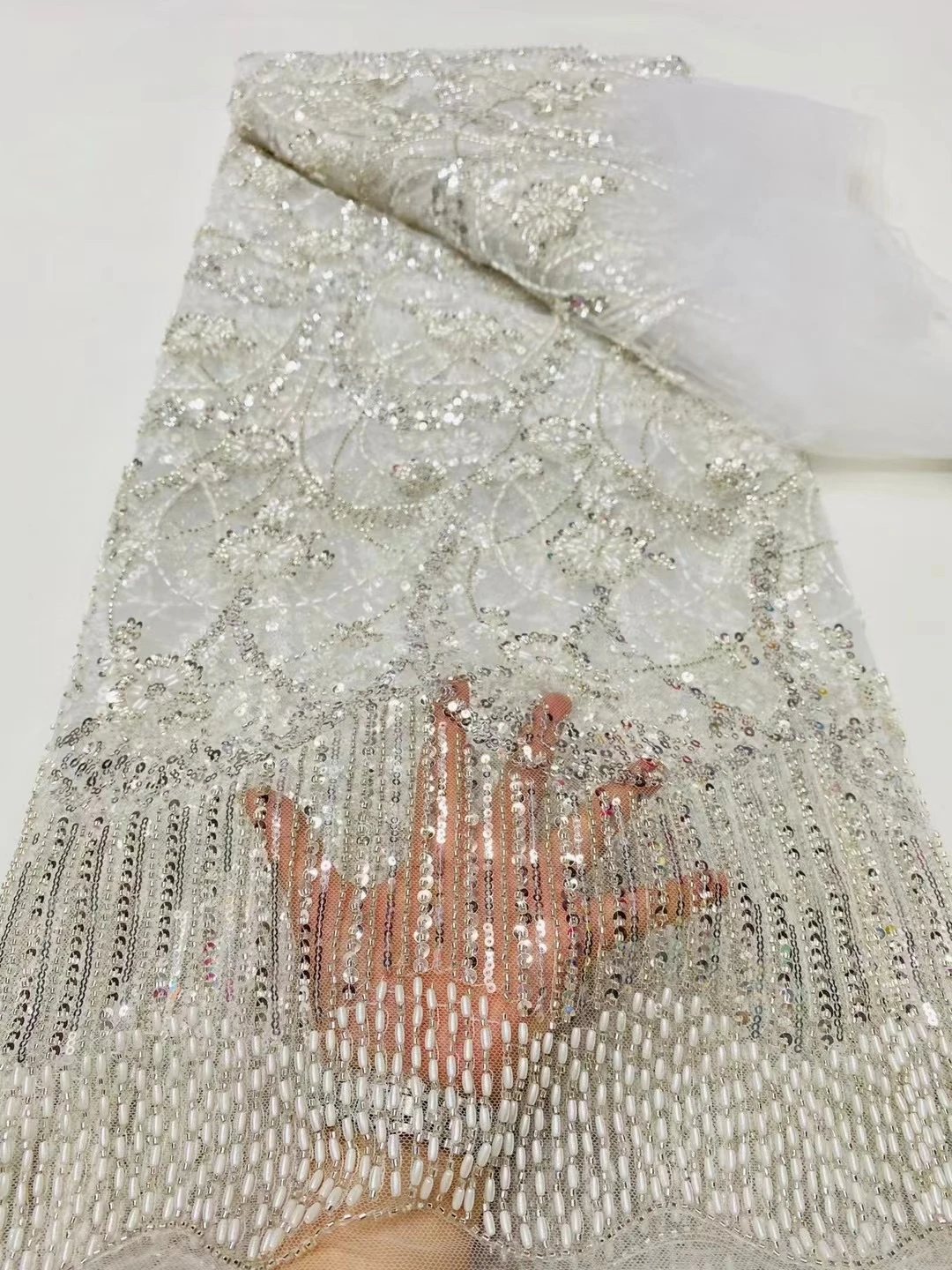 2025 African Nigeria High-Quality Sequins Embroidery Tulle Lace Fabric Guipure Dress Beads Stone 5Yards for Wedding Party DP0367
2025 African Nigeria High-Quality Sequins Embroidery Tulle Lace Fabric Guipure Dress Beads Stone 5Yards for Wedding Party DP0367