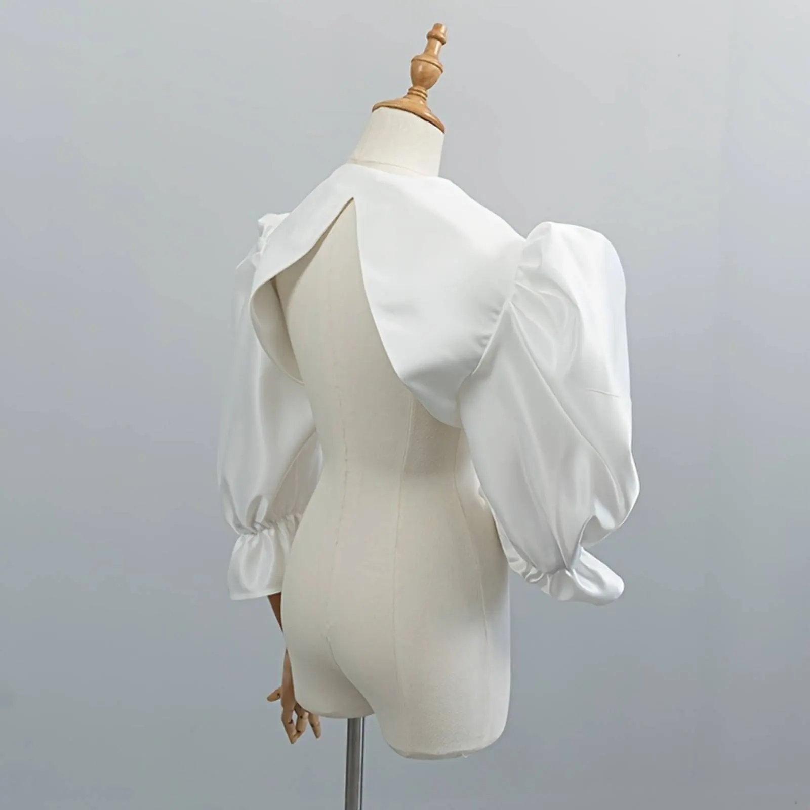 Puff Sleeve Shrug French Design Wide Collar Shrug Puff Sleeve Crop Top Slimming Fit Women's Clothing Elegant for Party, Wedding
Puff Sleeve Shrug French Design Wide Collar Shrug Puff Sleeve Crop Top Slimming Fit Women's Clothing Elegant for Party, Wedding