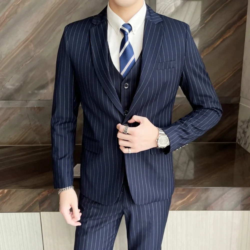 Suit (Blazer+ Vest + Trousers) Men's Fashionable Gentleman Business British Style Solid-color Banquet Host Casual Wedding Suit
Suit (Blazer+ Vest + Trousers) Men's Fashionable Gentleman Business British Style Solid-color Banquet Host Casual Wedding Suit