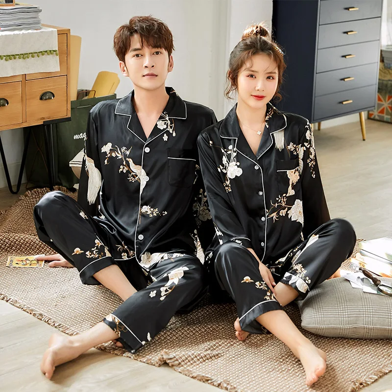 Spring Summer Autumn Couple Women Men Rayon Pajamas Set Sexy Printed Satin Long Sleeve Shirt Pants Homewear Sleepwear
Spring Summer Autumn Couple Women Men Rayon Pajamas Set Sexy Printed Satin Long Sleeve Shirt Pants Homewear Sleepwear