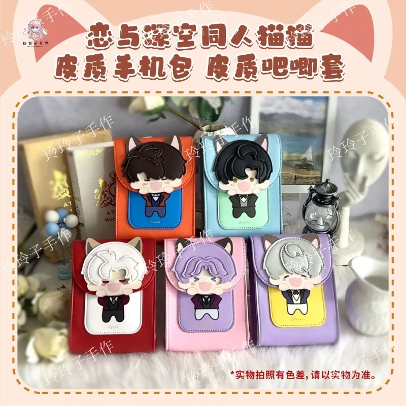 Игра Love and Deepspace Sylus Xavier Rafayel Caleb Zayne Косплей 13x19x5 см Кошачья легкая кожаная сумка-значок Сумка-мессенджер в наличии 
Игра Love and Deepspace Sylus Xavier Rafayel Caleb Zayne Косплей 13x19x5 см Кошачья легкая кожаная сумка-значок Сумка-мессенджер в наличии