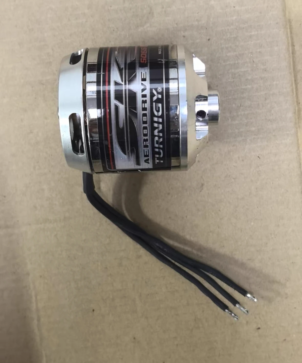 Turnigy Aerodrive Sk3 - 5055-280kv Бесщеточный двигатель Outrunner 18T Напряжение: 6 ~ 10S Lipoly Максимальная мощность: 1510 Вт
Turnigy Aerodrive Sk3 - 5055-280kv Бесщеточный двигатель Outrunner 18T Напряжение: 6 ~ 10S Lipoly Максимальная мощность: 1510 Вт