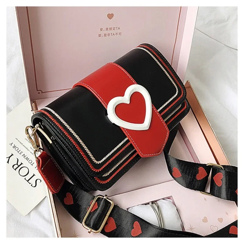 Korean Version Trendy PU Shoulder Bag Fashion Girl Wide Shoulder Strap Adjustable Flap Love Heart Lock Small Square Bags
Korean Version Trendy PU Shoulder Bag Fashion Girl Wide Shoulder Strap Adjustable Flap Love Heart Lock Small Square Bags