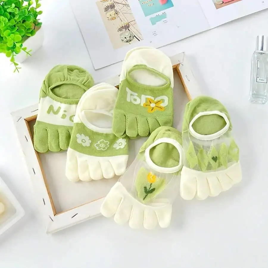 5 Pairs Womens Five-Toe Mesh Socks Spring Autumn Breathable Open Toe Boat Socks Green Floral Design
5 Pairs Womens Five-Toe Mesh Socks Spring Autumn Breathable Open Toe Boat Socks Green Floral Design
