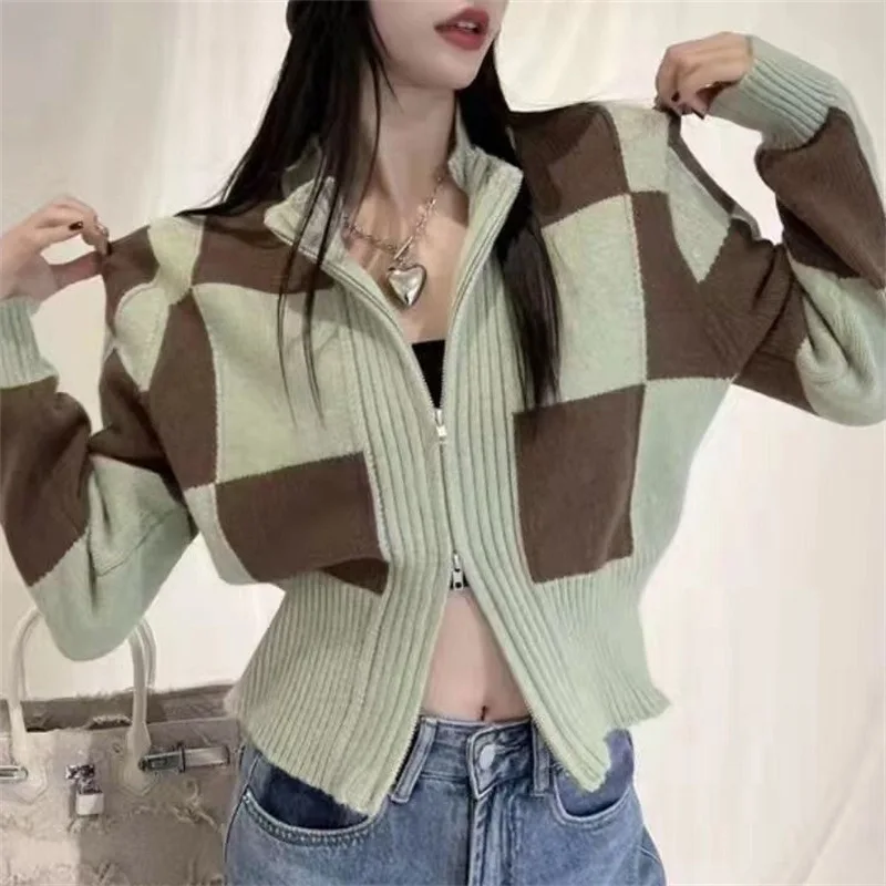 Korean Elegant Women Turtleneck Crop Cardigans Japanese Hit Color Plaid Harajuku Cardigan Vintage Zipper Women Sweaters E2793
Korean Elegant Women Turtleneck Crop Cardigans Japanese Hit Color Plaid Harajuku Cardigan Vintage Zipper Women Sweaters E2793