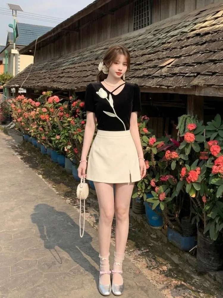 Rose Print Gentle Style Short Skirt Two-Piece Set Slimming Versatile Summer Atmosphere Clothing Breathable Casual Date Wear
Rose Print Gentle Style Short Skirt Two-Piece Set Slimming Versatile Summer Atmosphere Clothing Breathable Casual Date Wear