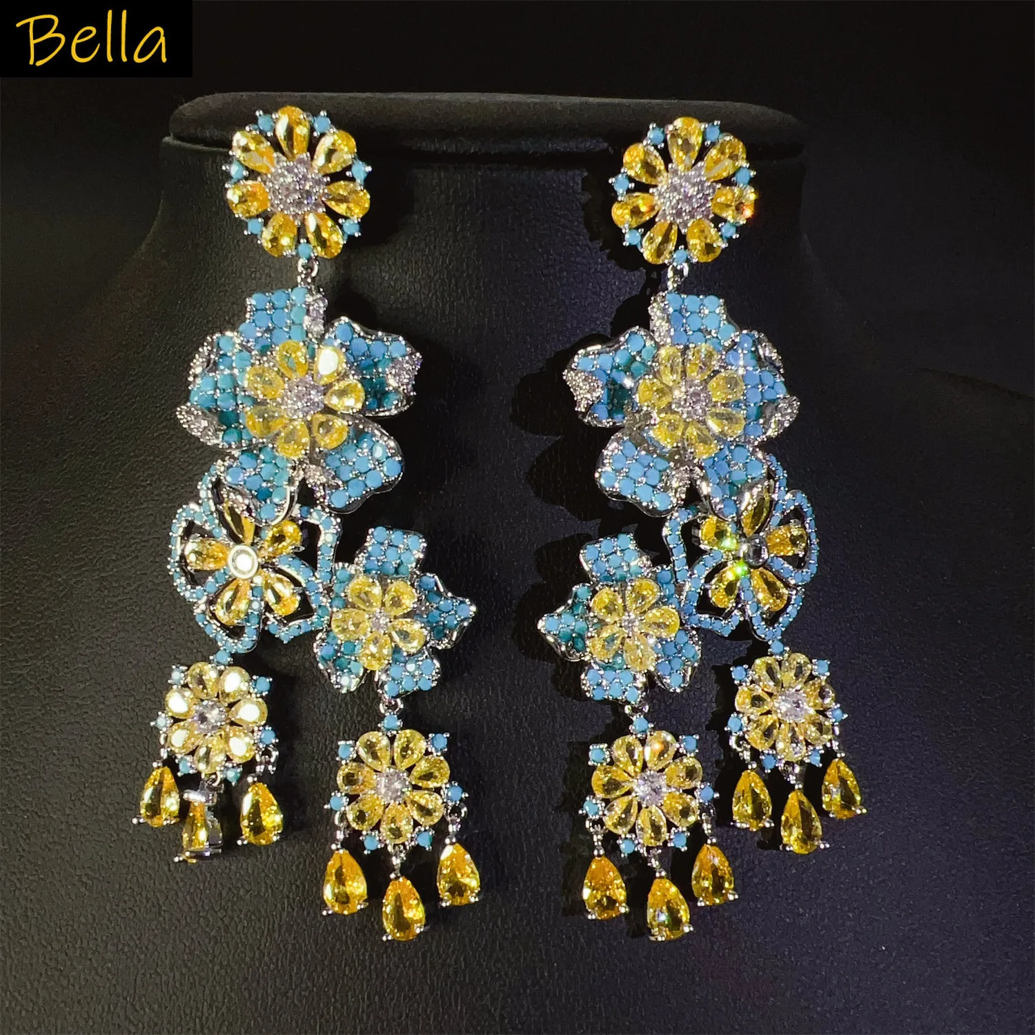 Gorgeous zirconia earrings fushia blue yellow flower shiny jewelry flower plant large long dangling earrings women party gift
Gorgeous zirconia earrings fushia blue yellow flower shiny jewelry flower plant large long dangling earrings women party gift