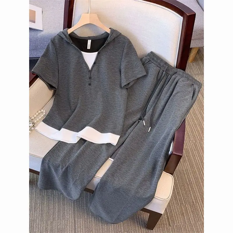 Simple Lazy Style Hooded Color Block Top Wide Leg Pants Set Women Summer Plus Size Slimming Outfit
Simple Lazy Style Hooded Color Block Top Wide Leg Pants Set Women Summer Plus Size Slimming Outfit
