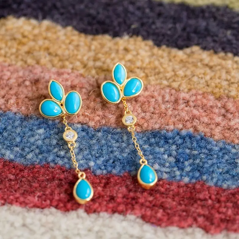 Lucky four-leaf clover turtle earrings earrings dual-purpose sterling silver gold-plated light luxury exquisite original design
Lucky four-leaf clover turtle earrings earrings dual-purpose sterling silver gold-plated light luxury exquisite original design