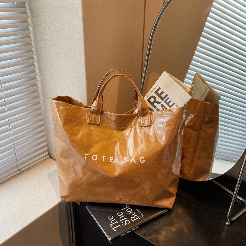 Fashion Tote Bag Letter Prints Transparent Jelly Bag for Women PVC Waterproof Large Capacity Shoulder Shopper Totes Handbags
Fashion Tote Bag Letter Prints Transparent Jelly Bag for Women PVC Waterproof Large Capacity Shoulder Shopper Totes Handbags
