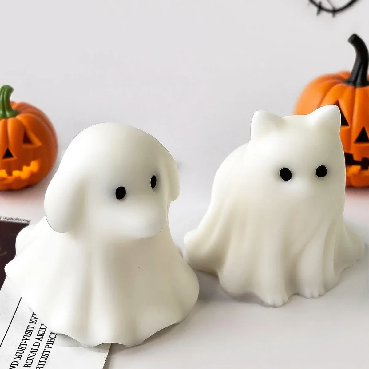 DIY 3D Spooky Cat Dog Silicone Candle Mold Cute Halloween Ghost Series Scented Candle Plaster Concrete Mould Craft Ornaments
DIY 3D Spooky Cat Dog Silicone Candle Mold Cute Halloween Ghost Series Scented Candle Plaster Concrete Mould Craft Ornaments