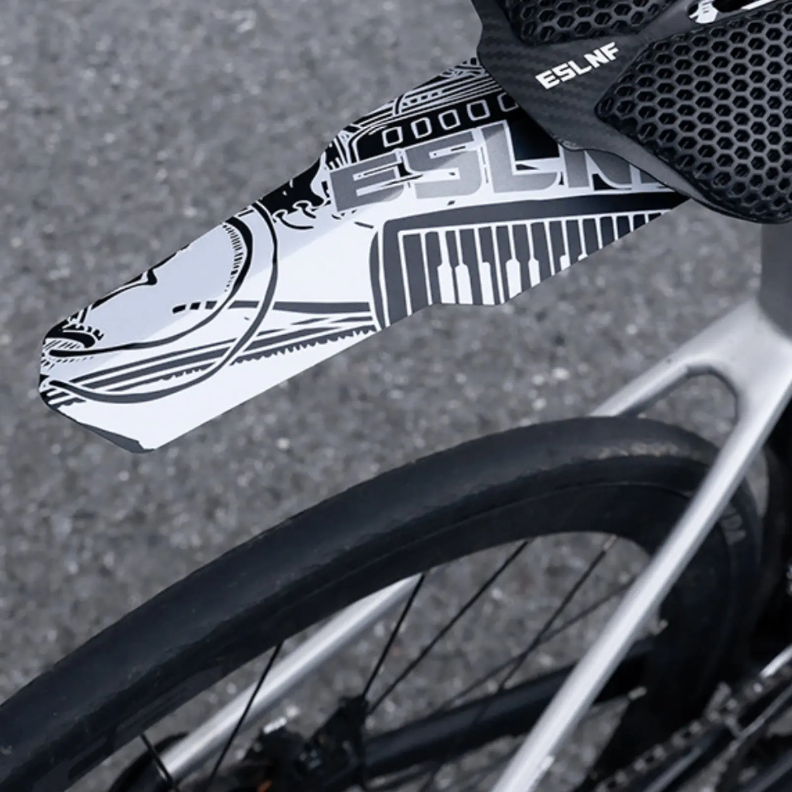 Seat Post Mudguard Portable Saddle Mudguard Quick Release Bike Mudguard Easy Installation Universal Two-Wheeler Mudguard
Seat Post Mudguard Portable Saddle Mudguard Quick Release Bike Mudguard Easy Installation Universal Two-Wheeler Mudguard