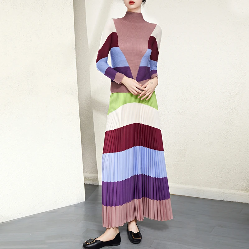 High Quality the Latest Miyake Pleated Casual Style Sets Printed Miyake Shirt and Printed Long Pleated Skirt Two Piece Sets
High Quality the Latest Miyake Pleated Casual Style Sets Printed Miyake Shirt and Printed Long Pleated Skirt Two Piece Sets