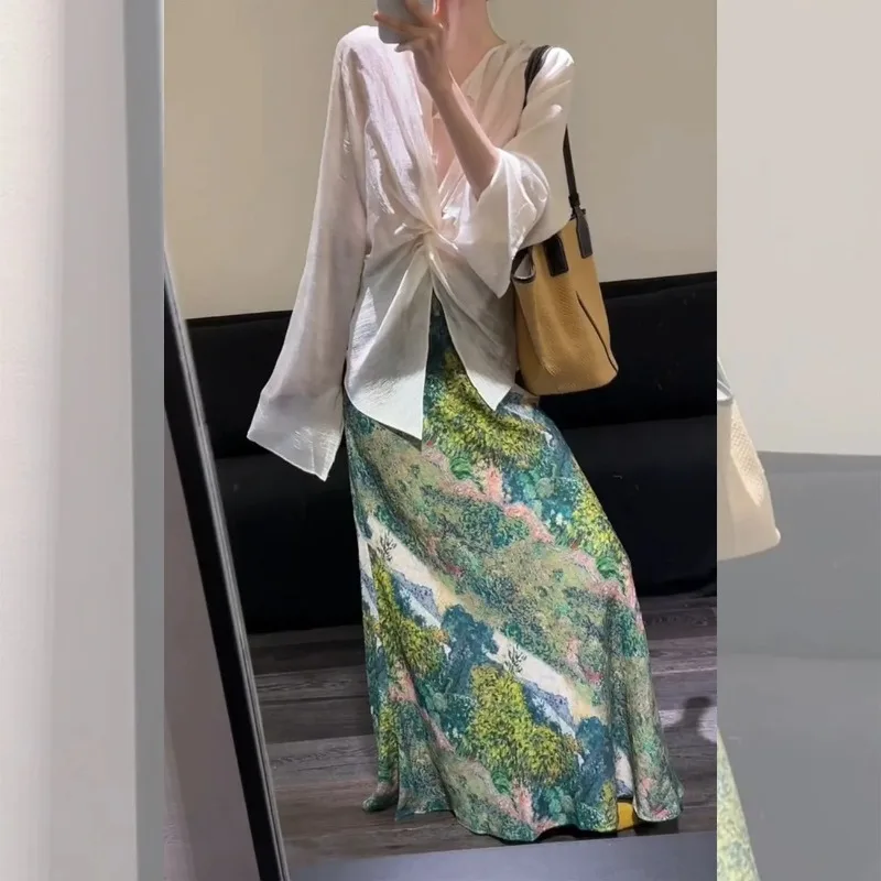 Women's French Elegant Set Summer Twist Front Blouse Landscape Print High Waist Maxi Skirt Two Piece Outfit
Women's French Elegant Set Summer Twist Front Blouse Landscape Print High Waist Maxi Skirt Two Piece Outfit