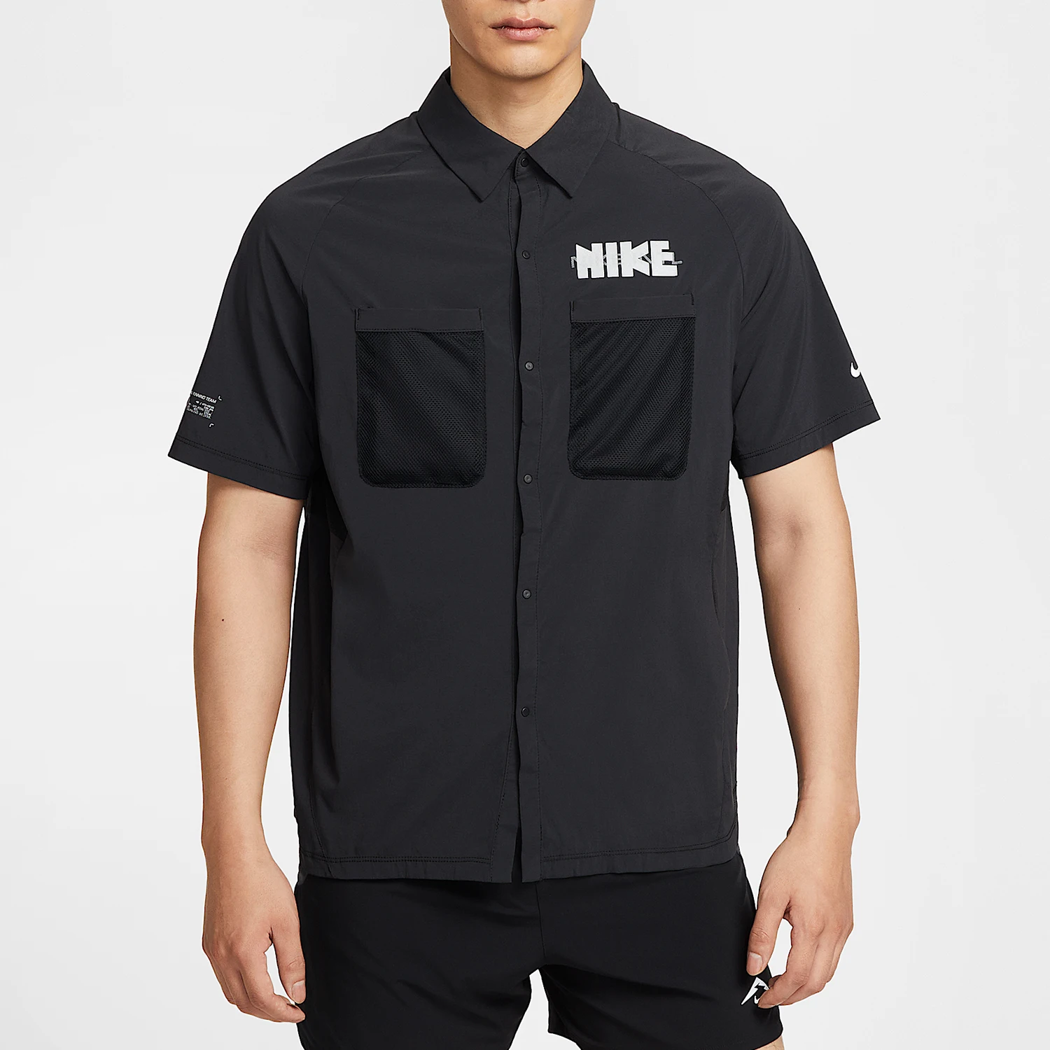 Оригинальная мужская легкая футболка Nike для активного отдыха с защитой от солнца и короткими рукавами IH4510-010
Оригинальная мужская легкая футболка Nike для активного отдыха с защитой от солнца и короткими рукавами IH4510-010