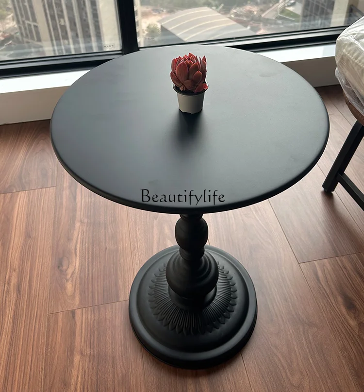 Retro Sofa Side Table Creative Simple Black Small Apartment Iron Bedside Table Small round Table
Retro Sofa Side Table Creative Simple Black Small Apartment Iron Bedside Table Small round Table