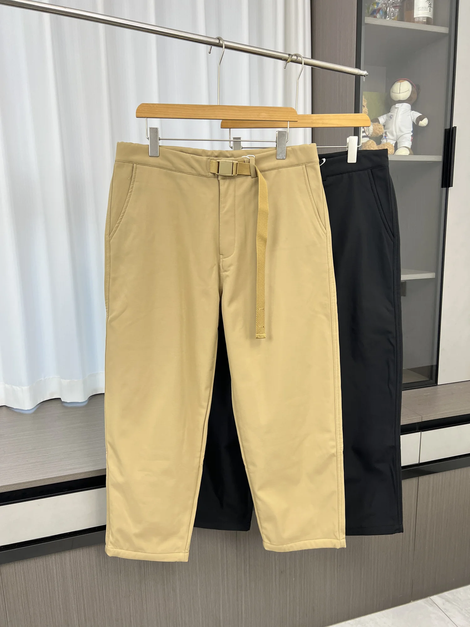 Утепленные брюки на флисовой подкладке для мужчин: повседневные, свободные, широкие, прямого кроя, для осени и зимы
Утепленные брюки на флисовой подкладке для мужчин: повседневные, свободные, широкие, прямого кроя, для осени и зимы