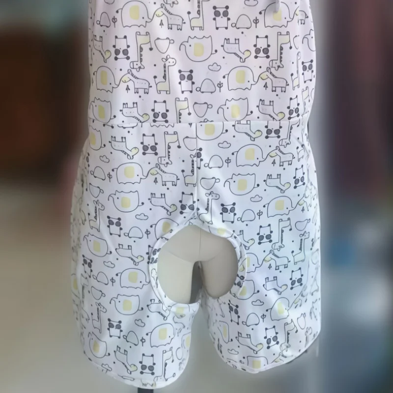 Plus Size Cute Cartoon Print ABDL Open Crotch Shorts Bodysuit With Triangle Scarf Adult Baby Pure Cotton Onesie Roleplay
Plus Size Cute Cartoon Print ABDL Open Crotch Shorts Bodysuit With Triangle Scarf Adult Baby Pure Cotton Onesie Roleplay