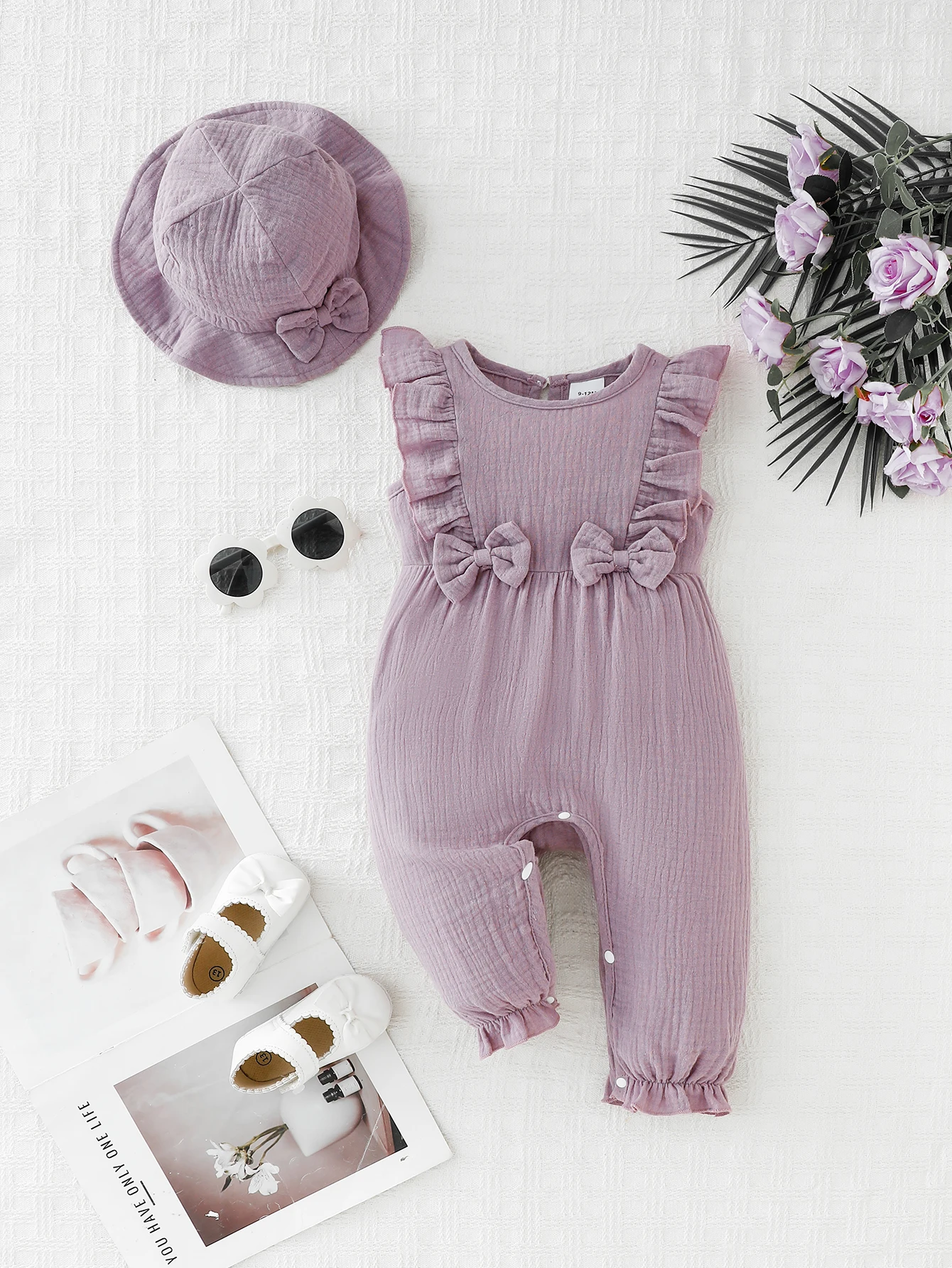 Baby Girl Casual Purple Sleeveless Romper Suit with Hat Comfortable Soft Fabric Infant Outfit for Daily Wear
Baby Girl Casual Purple Sleeveless Romper Suit with Hat Comfortable Soft Fabric Infant Outfit for Daily Wear