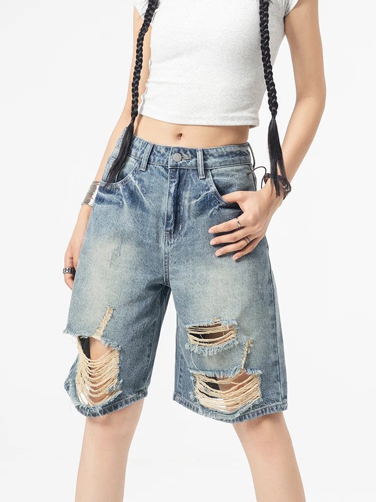 Vintage High Waist Ripped Denim Shorts Women Summer New Loose Knee Length Straight Leg Jeans Shorts with Holes
Vintage High Waist Ripped Denim Shorts Women Summer New Loose Knee Length Straight Leg Jeans Shorts with Holes