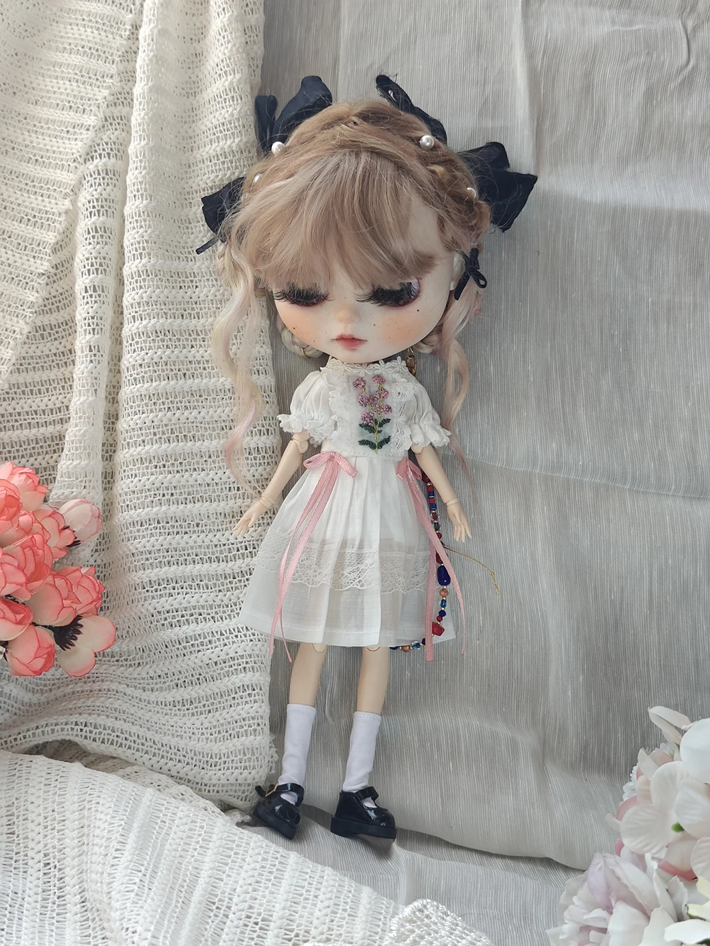 Blythe Dolls Clothes White Vintage Lace Dress Cute Handmade Blythe Clothes OB22 OB24 AZONE Blythe Doll Accessories Dress
Blythe Dolls Clothes White Vintage Lace Dress Cute Handmade Blythe Clothes OB22 OB24 AZONE Blythe Doll Accessories Dress