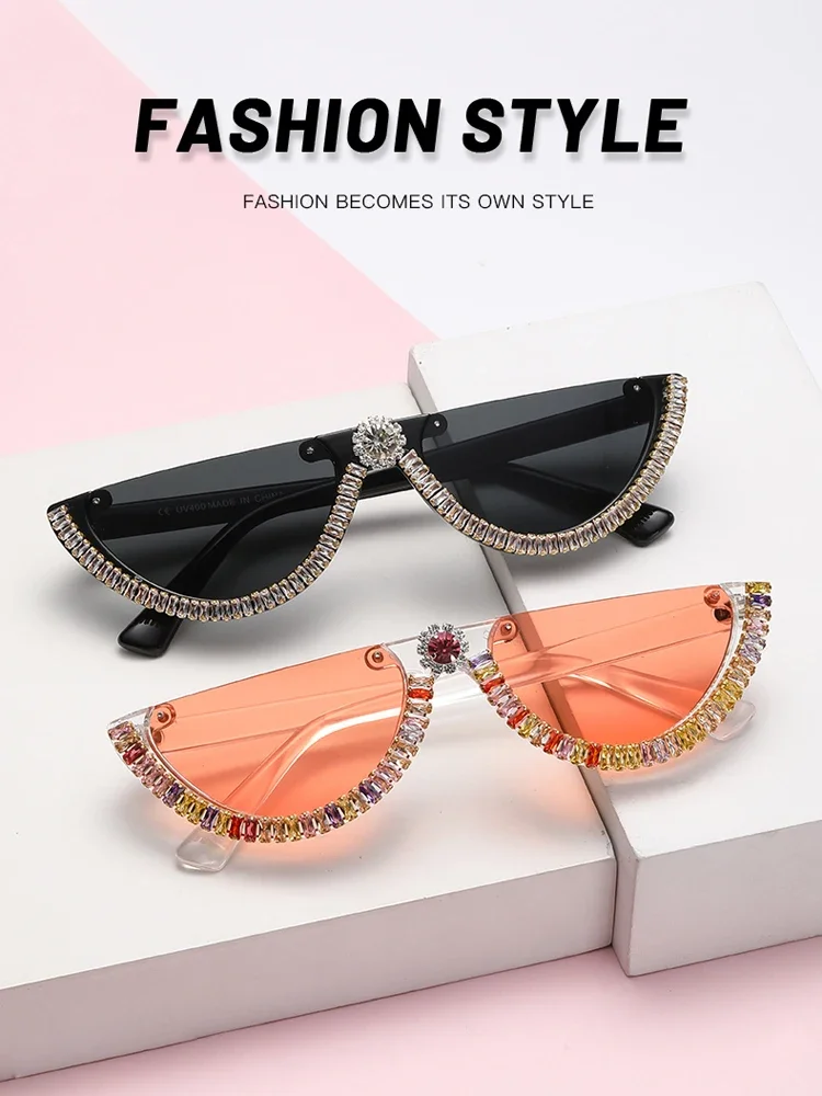 Luxury Brand Clear Shades Sunglasses Women Designer Half Frame Rhinestone Diamond Eyeglasses Retro Bling Sun Glasses men UV400
Luxury Brand Clear Shades Sunglasses Women Designer Half Frame Rhinestone Diamond Eyeglasses Retro Bling Sun Glasses men UV400