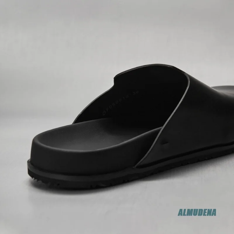 Classic Round Toe Mule Men's Slip On Thick Sole Outdoor Spring Autumn Trendy Street Style Versatile Daily Walking Casual Shoes
Classic Round Toe Mule Men's Slip On Thick Sole Outdoor Spring Autumn Trendy Street Style Versatile Daily Walking Casual Shoes