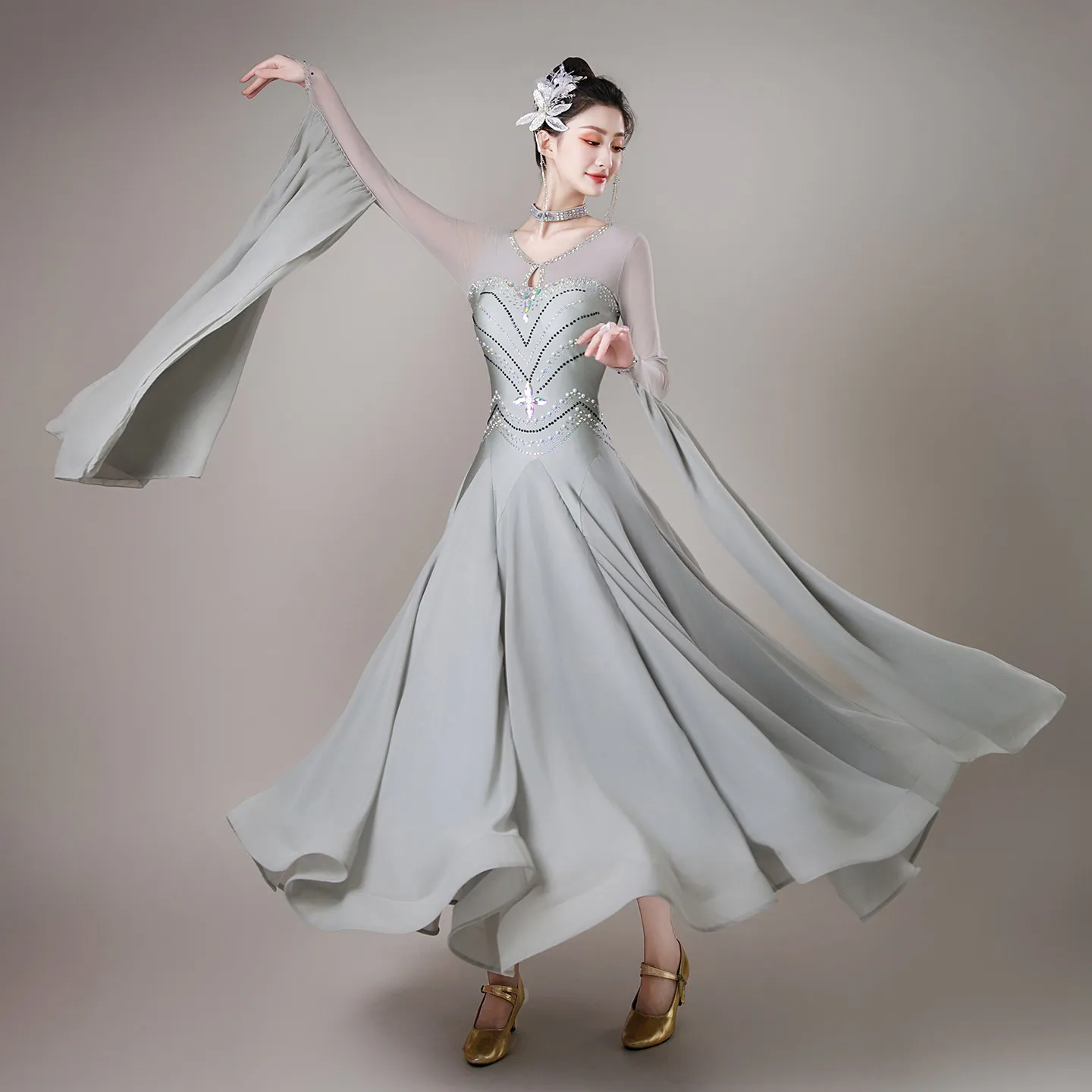 2026 Grey Black Modern Dance Dress Performance Dress Ballroom Dance Waltz Dress Modern Dance Competition Costumes
2026 Grey Black Modern Dance Dress Performance Dress Ballroom Dance Waltz Dress Modern Dance Competition Costumes