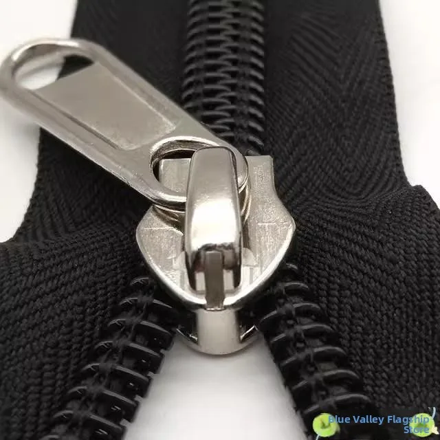 Защитный колпачок для молнии из нержавеющей стали для чемоданов, курток, одежды, съемный ремонтный инструмент, универсальный, для самостоятельного ремонта, аксессуары
Защитный колпачок для молнии из нержавеющей стали для чемоданов, курток, одежды, съемный ремонтный инструмент, универсальный, для самостоятельного ремонта, аксессуары