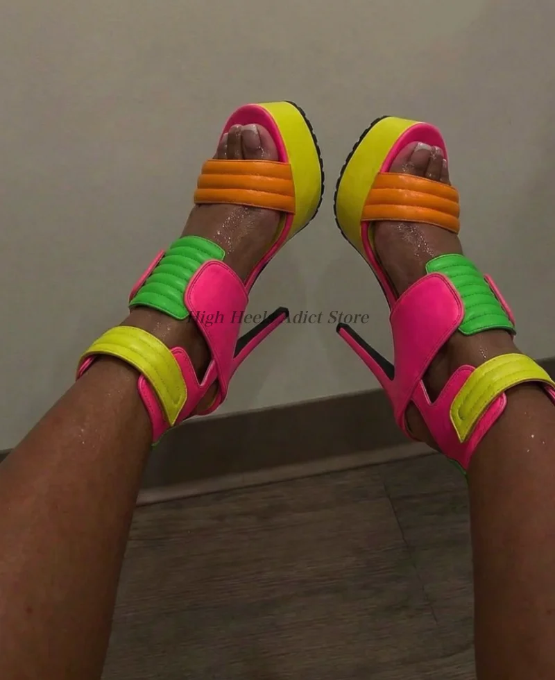 Women's hot pink platform leather sandals 2026 New in buckled mixed colors zipper high heels booties luxury designer party shoes
Women's hot pink platform leather sandals 2026 New in buckled mixed colors zipper high heels booties luxury designer party shoes
