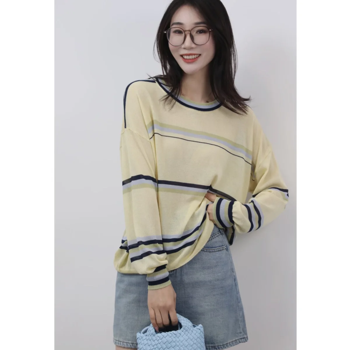 Women's Striped Pullover Sweater Casual Fashion Long Sleeve Sweater 2025 New Korean Style Casual Commuting Women's Top
Women's Striped Pullover Sweater Casual Fashion Long Sleeve Sweater 2025 New Korean Style Casual Commuting Women's Top