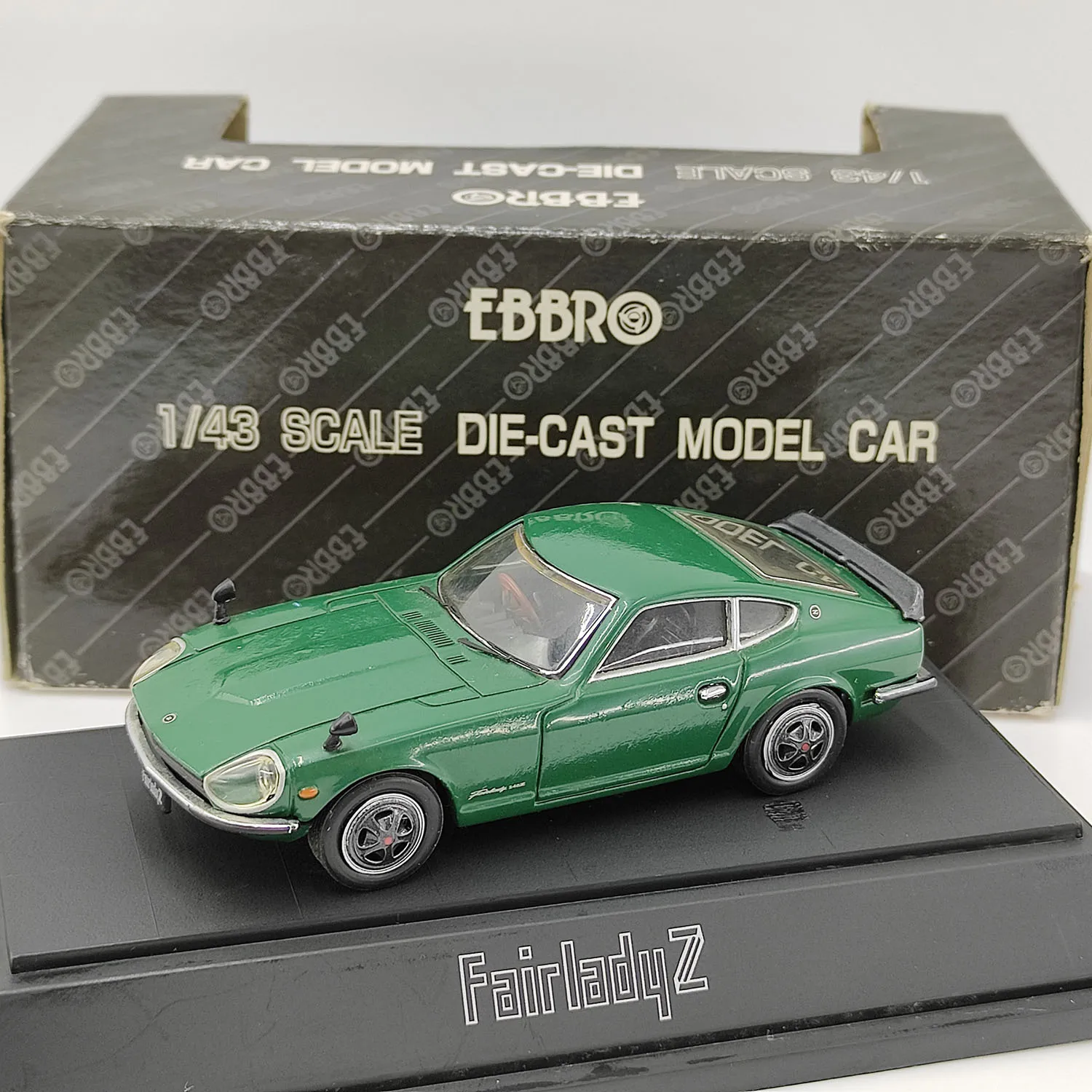 Defect Diecast EBBRO 1:43 Scale Fairlady Z S30 Alloy Car Model Collectible Toy Gift Souvenir Display Ornament
Defect Diecast EBBRO 1:43 Scale Fairlady Z S30 Alloy Car Model Collectible Toy Gift Souvenir Display Ornament