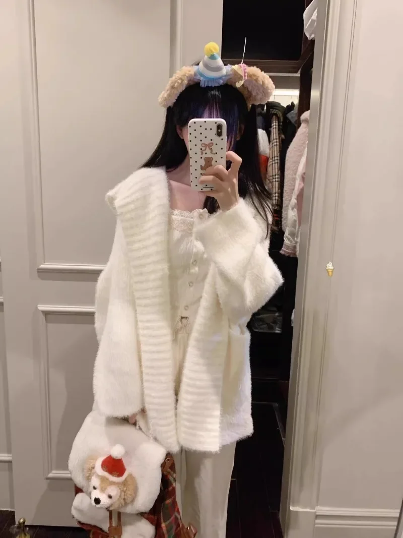 MiiiiX Elegant Imitation Mink Fur Soft Thicken Knitted Cardigan Women's Sweater Autumn New Loose Casual Hooded Knitwear Jacket
MiiiiX Elegant Imitation Mink Fur Soft Thicken Knitted Cardigan Women's Sweater Autumn New Loose Casual Hooded Knitwear Jacket
