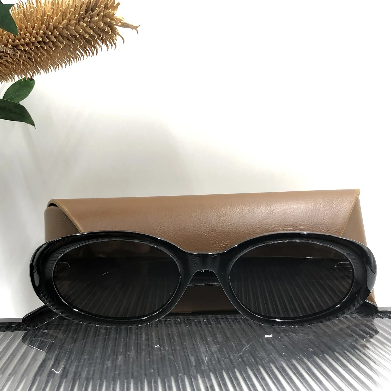 TAORED Elegant Cat Eye Women's Sunglasses with Case Handmade Acetate Sunglasses High-end Small Frame Fashion UV400 Sunglasses
TAORED Elegant Cat Eye Women's Sunglasses with Case Handmade Acetate Sunglasses High-end Small Frame Fashion UV400 Sunglasses