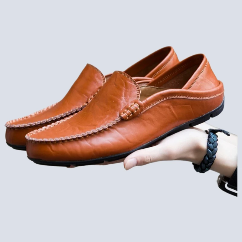 Mens Loafers Moccasins Designer Slip on Boat Shoes High Quality Chaussure Homme Plus Size 37-47 Men Casual GenuineLeather
Mens Loafers Moccasins Designer Slip on Boat Shoes High Quality Chaussure Homme Plus Size 37-47 Men Casual GenuineLeather