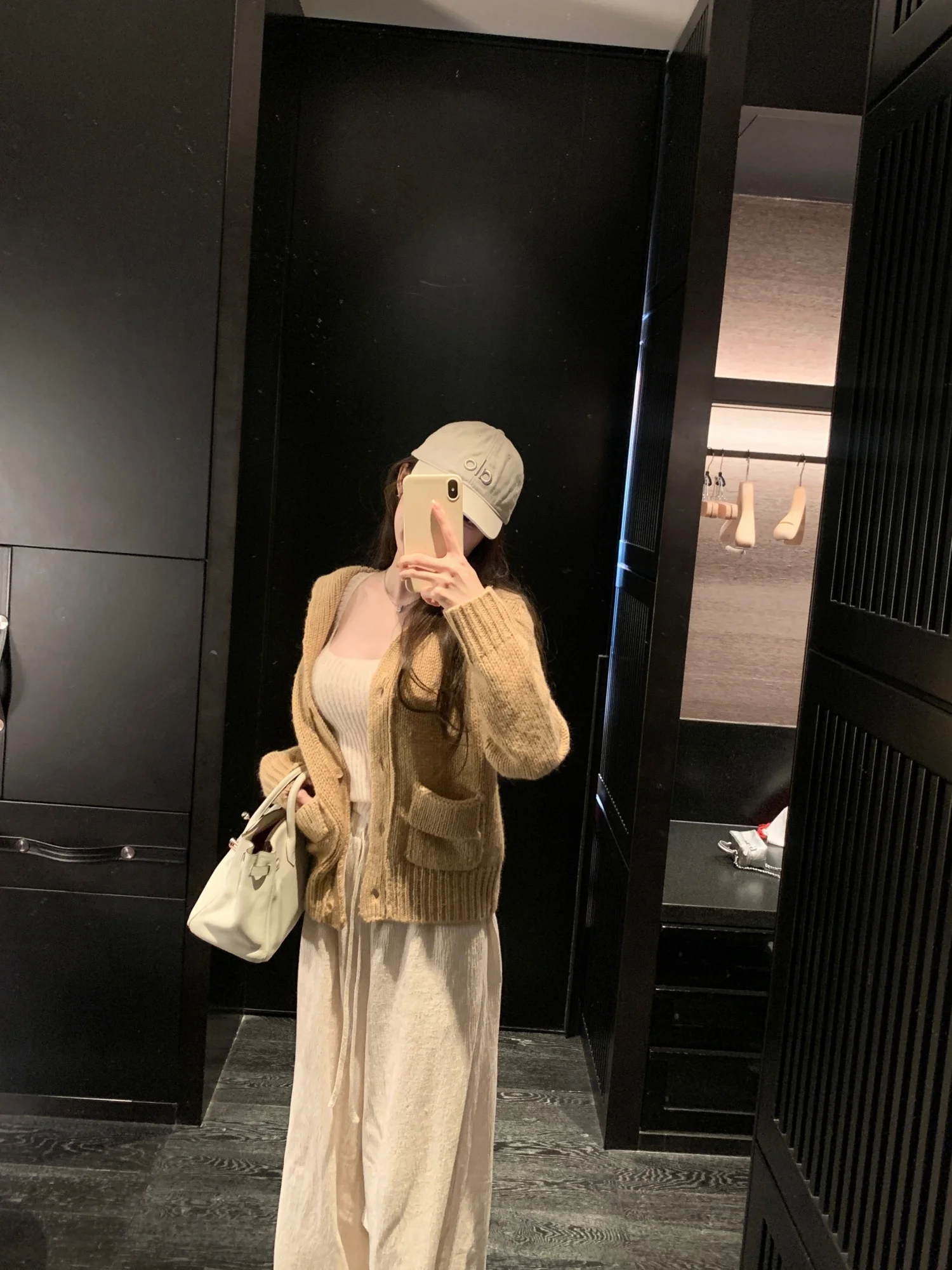 Panda Jingjing Well Sweater Women's Fashion Summer Season 100% Other Material Knitted Top Quality Brand New Item
Panda Jingjing Well Sweater Women's Fashion Summer Season 100% Other Material Knitted Top Quality Brand New Item