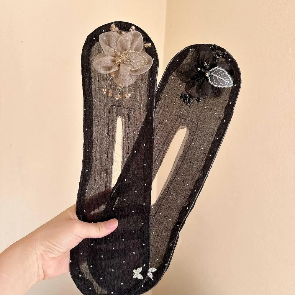 French Flower Diamond Lazy Artifact Magic Hair Clip Mesh Lazy Hair Tie Hair Twist Bun Maker Hair Styling Tool
French Flower Diamond Lazy Artifact Magic Hair Clip Mesh Lazy Hair Tie Hair Twist Bun Maker Hair Styling Tool