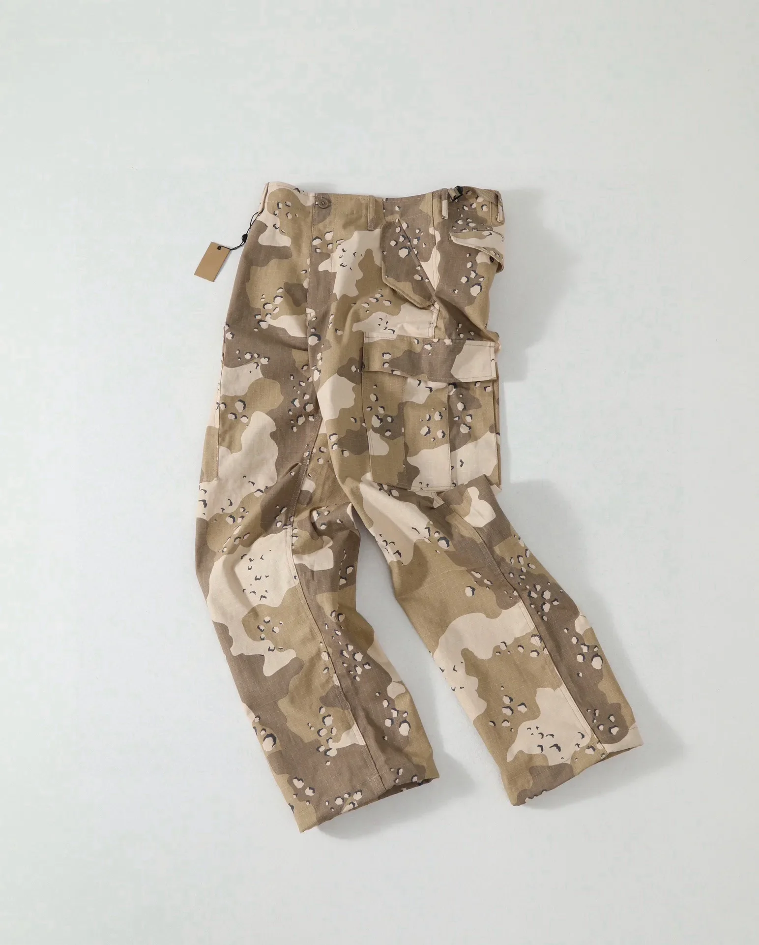 American Street St 16oz, Ready-to-Wear Enzyme Wash Dark Checkered Desert Camouflage Multi-Bag Overalls
American Street St 16oz, Ready-to-Wear Enzyme Wash Dark Checkered Desert Camouflage Multi-Bag Overalls