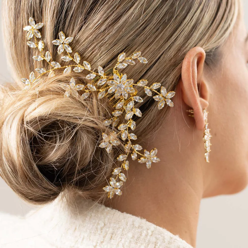 Gold Plated Crystal Clove Flower Head Comb For Women Classic Hair Jewelry Bridal Wedding Annual Accessory
Gold Plated Crystal Clove Flower Head Comb For Women Classic Hair Jewelry Bridal Wedding Annual Accessory