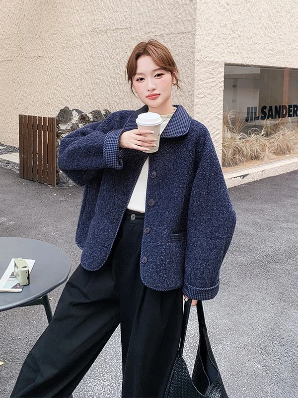 Blue Plaid Spliced Lamb Fur Coat Short Women's Style Autumn Winter Korean High-End Woolen Jacket Thickened Long Sleeve Coat
Blue Plaid Spliced Lamb Fur Coat Short Women's Style Autumn Winter Korean High-End Woolen Jacket Thickened Long Sleeve Coat