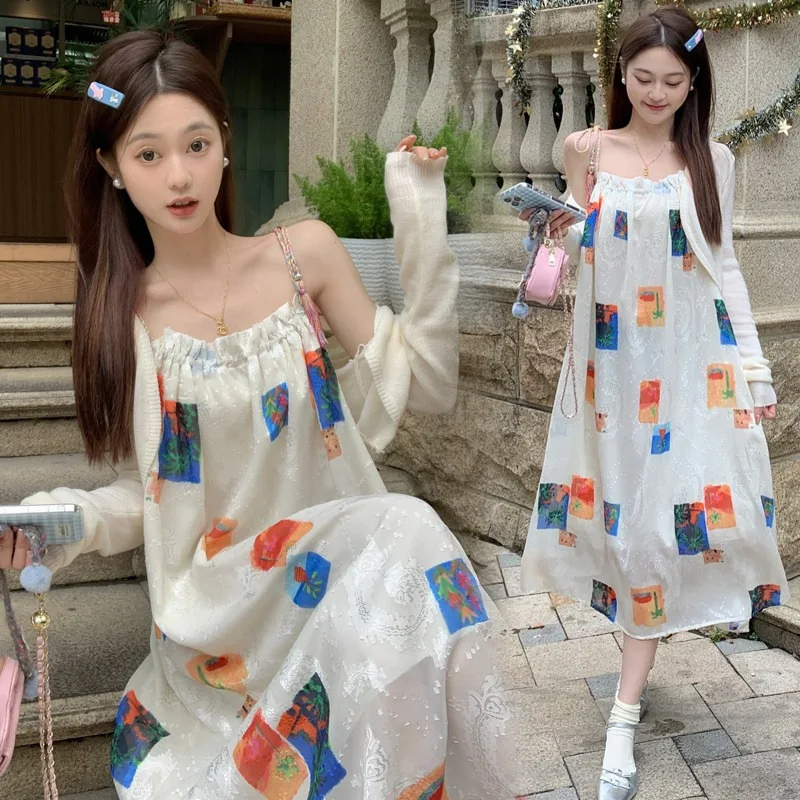 Sexy Beach Vacation Strap Dress Women Summer Loose Midi Beachwear High Waist PVC Fabric No Sleeve Fairy Skirt for Middle-Aged
Sexy Beach Vacation Strap Dress Women Summer Loose Midi Beachwear High Waist PVC Fabric No Sleeve Fairy Skirt for Middle-Aged