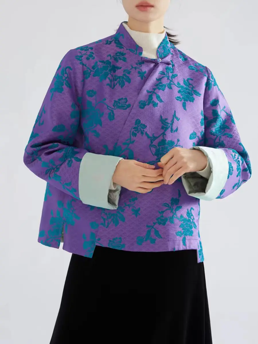 Chinese style silk embroidered jacket The new Hanfu style is comfortable, soft and luxurious jacket can be worn on both sides
Chinese style silk embroidered jacket The new Hanfu style is comfortable, soft and luxurious jacket can be worn on both sides