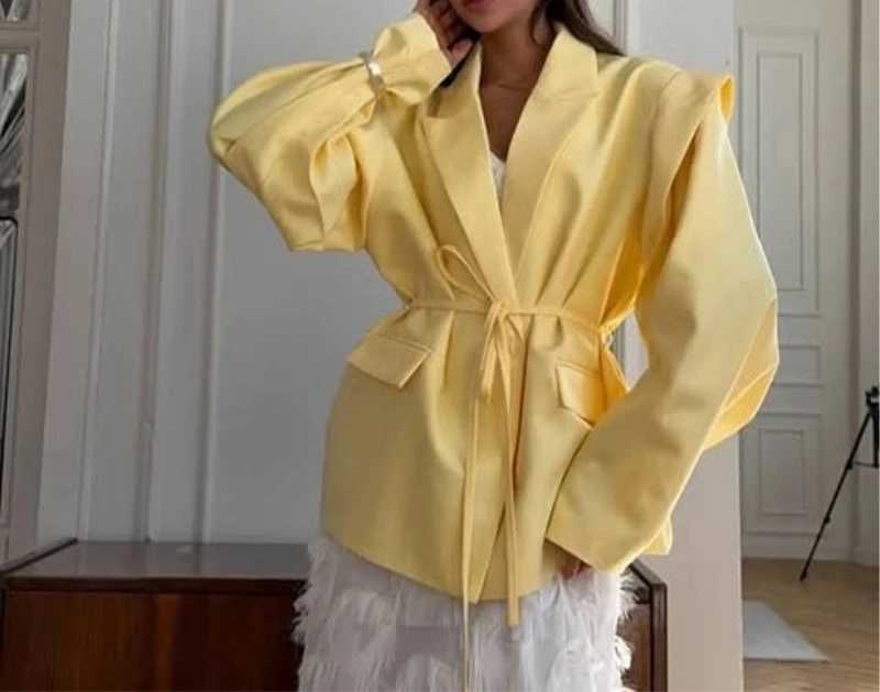 Lace Up Shoulder Padded Suit 2025 Spring New Style Temperament Commuting V-neck Lace Up Jacket
Lace Up Shoulder Padded Suit 2025 Spring New Style Temperament Commuting V-neck Lace Up Jacket