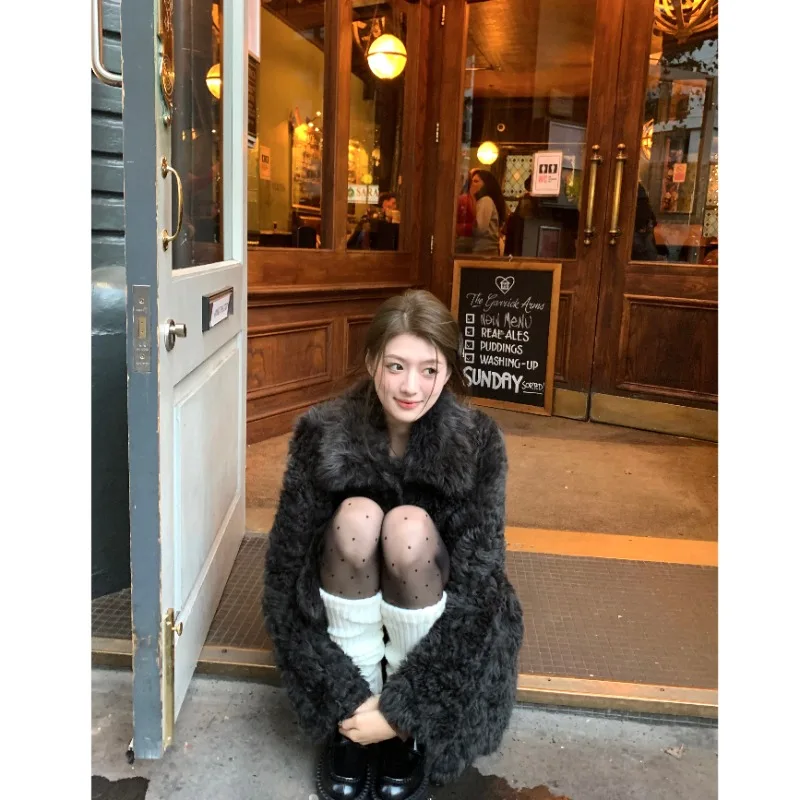 Sweet Hot Girl Fixed Dyed Toka Fur Coat Women's Fall/winter Turn-down Collar Loose Long-sleeved Coat Fashion Female Clothes
Sweet Hot Girl Fixed Dyed Toka Fur Coat Women's Fall/winter Turn-down Collar Loose Long-sleeved Coat Fashion Female Clothes