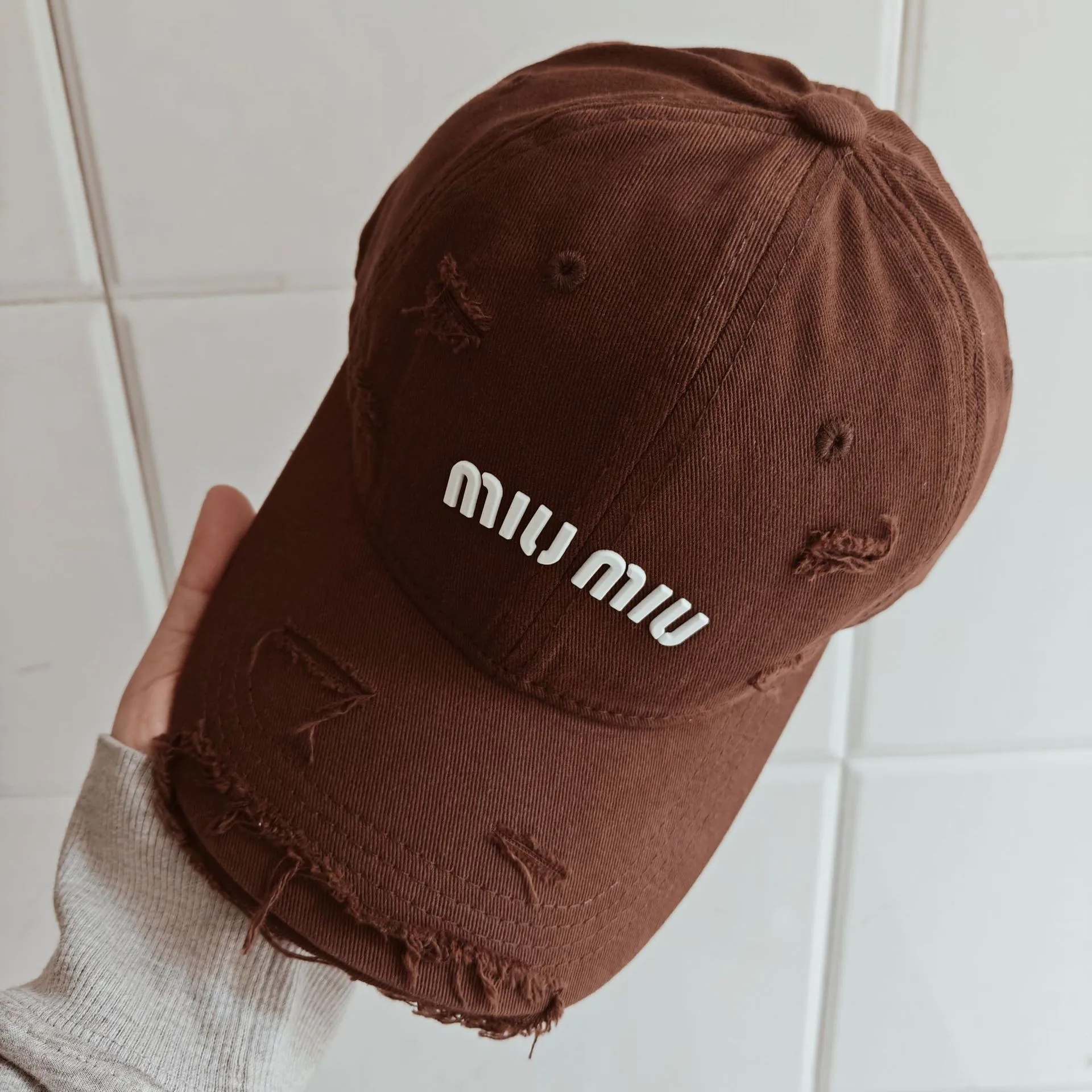 2025 New Style Baseball Cap, Large Head Circumference Cap, Unisex, Autumn and Winter Sun Protection, Visor Cap, Face Slimming, S
2025 New Style Baseball Cap, Large Head Circumference Cap, Unisex, Autumn and Winter Sun Protection, Visor Cap, Face Slimming, S