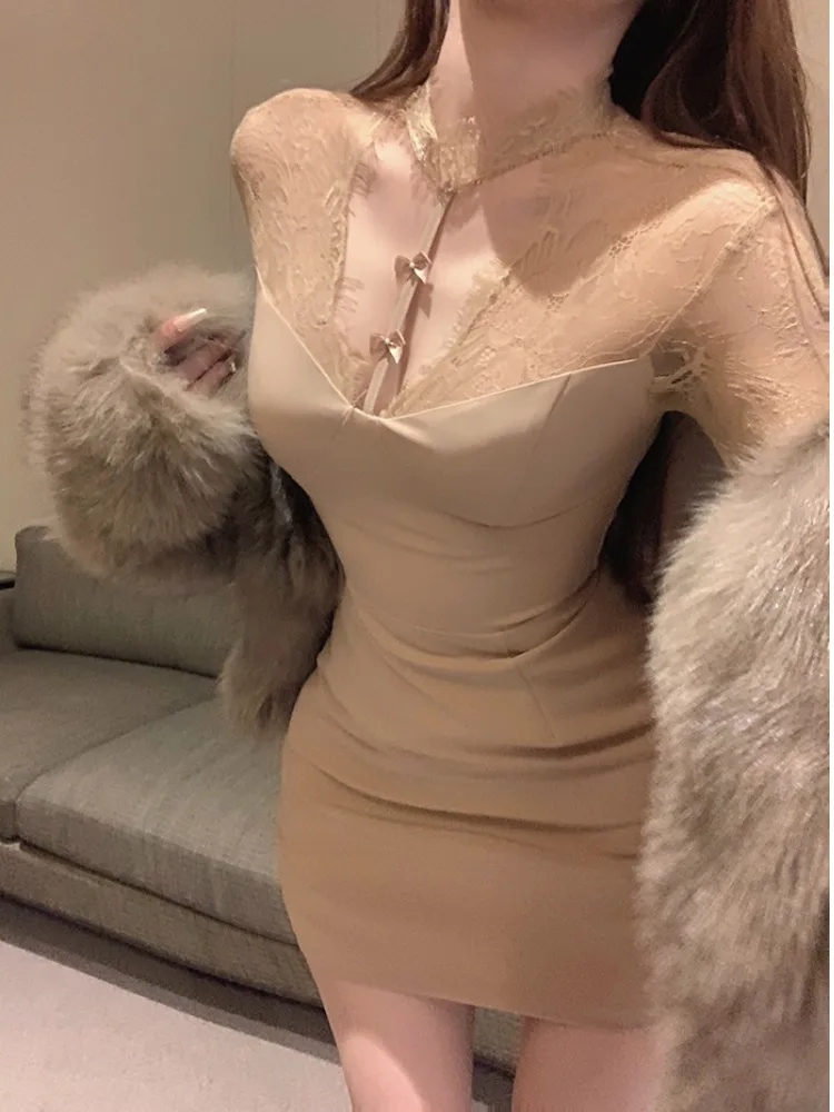 Sexy Fashionable Lace Trim Slim Fit Neck Hanging Long Sleeve Dress Elegant Short Skirt Style for Young Women Autumn Winter
Sexy Fashionable Lace Trim Slim Fit Neck Hanging Long Sleeve Dress Elegant Short Skirt Style for Young Women Autumn Winter