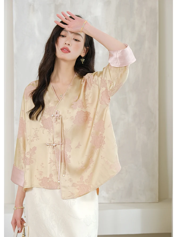 Новая китайская модная женская одежда в стиле Тан: оригинальный горный цветной ацетатный шелк, улучшенные пуговицы, весна-лето, высококачественный костюм
Новая китайская модная женская одежда в стиле Тан: оригинальный горный цветной ацетатный шелк, улучшенные пуговицы, весна-лето, высококачественный костюм