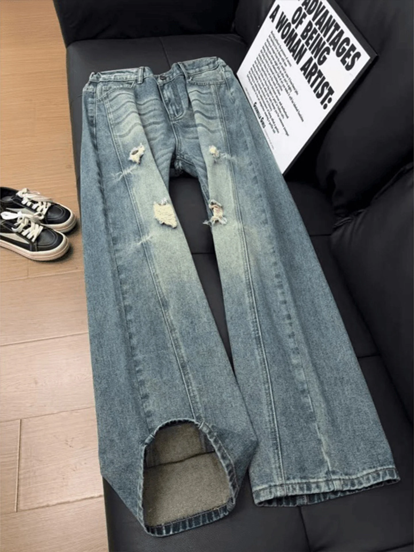 Cleanfit Vintage Blue Men's Denim Jeans High Street American Style Tear Slant Cut Loose Fit Straight Leg Knife Pants
Cleanfit Vintage Blue Men's Denim Jeans High Street American Style Tear Slant Cut Loose Fit Straight Leg Knife Pants